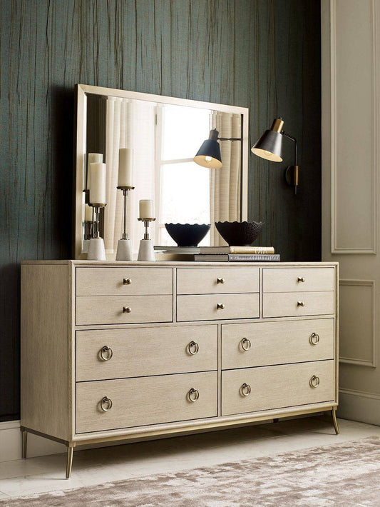 Straddella Dresser